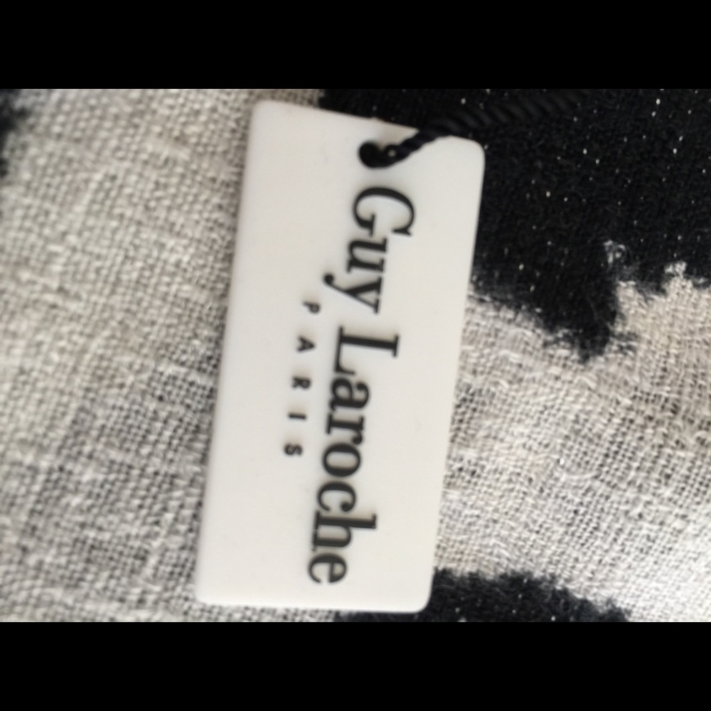 Guy Laroche Timepiece - Picture 7 of 8